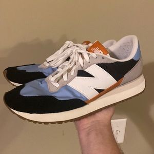 New Balance 237
